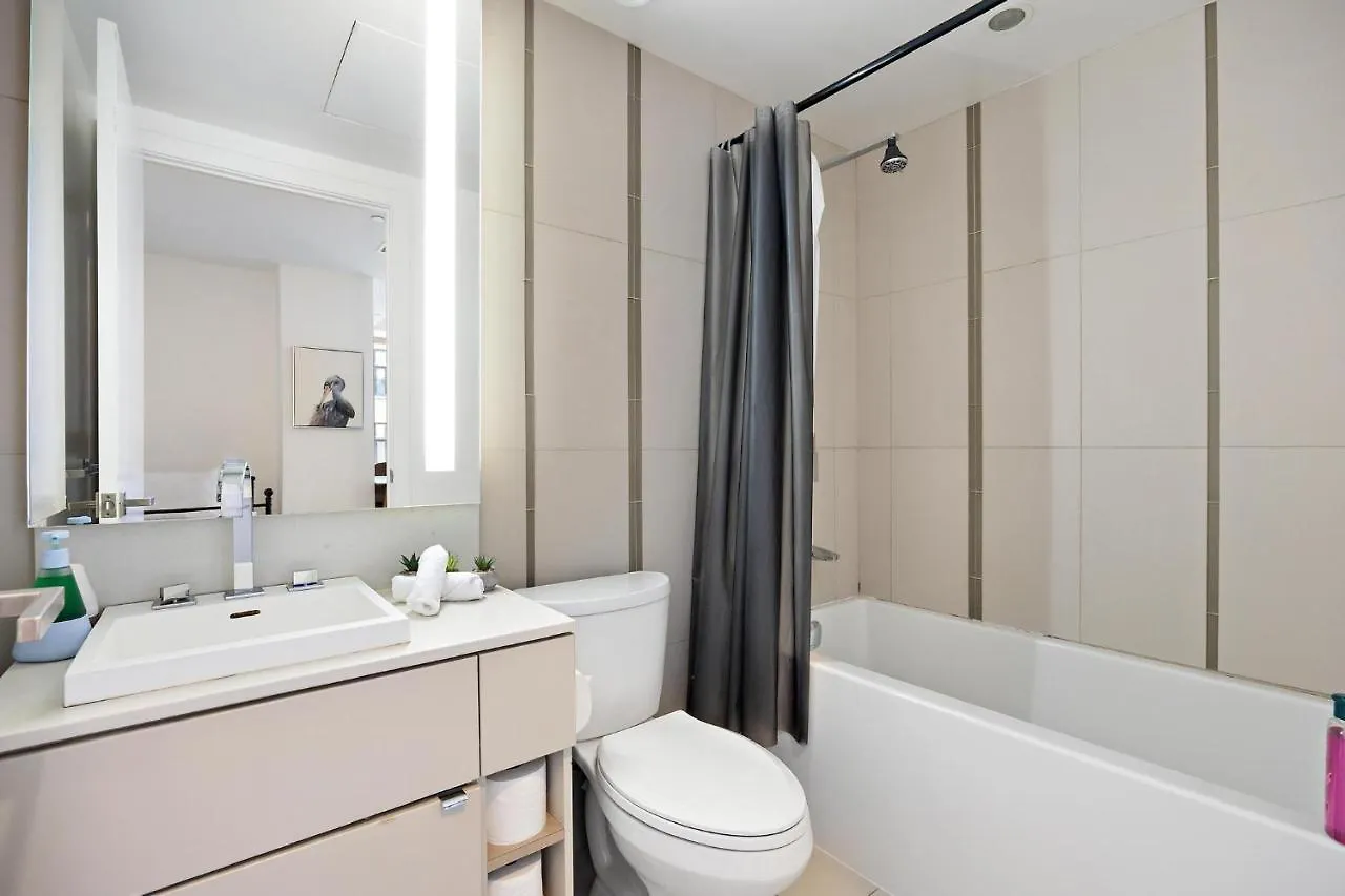 Trendy 1Bedroom Downtown Toronto Condo 0*,  Canada