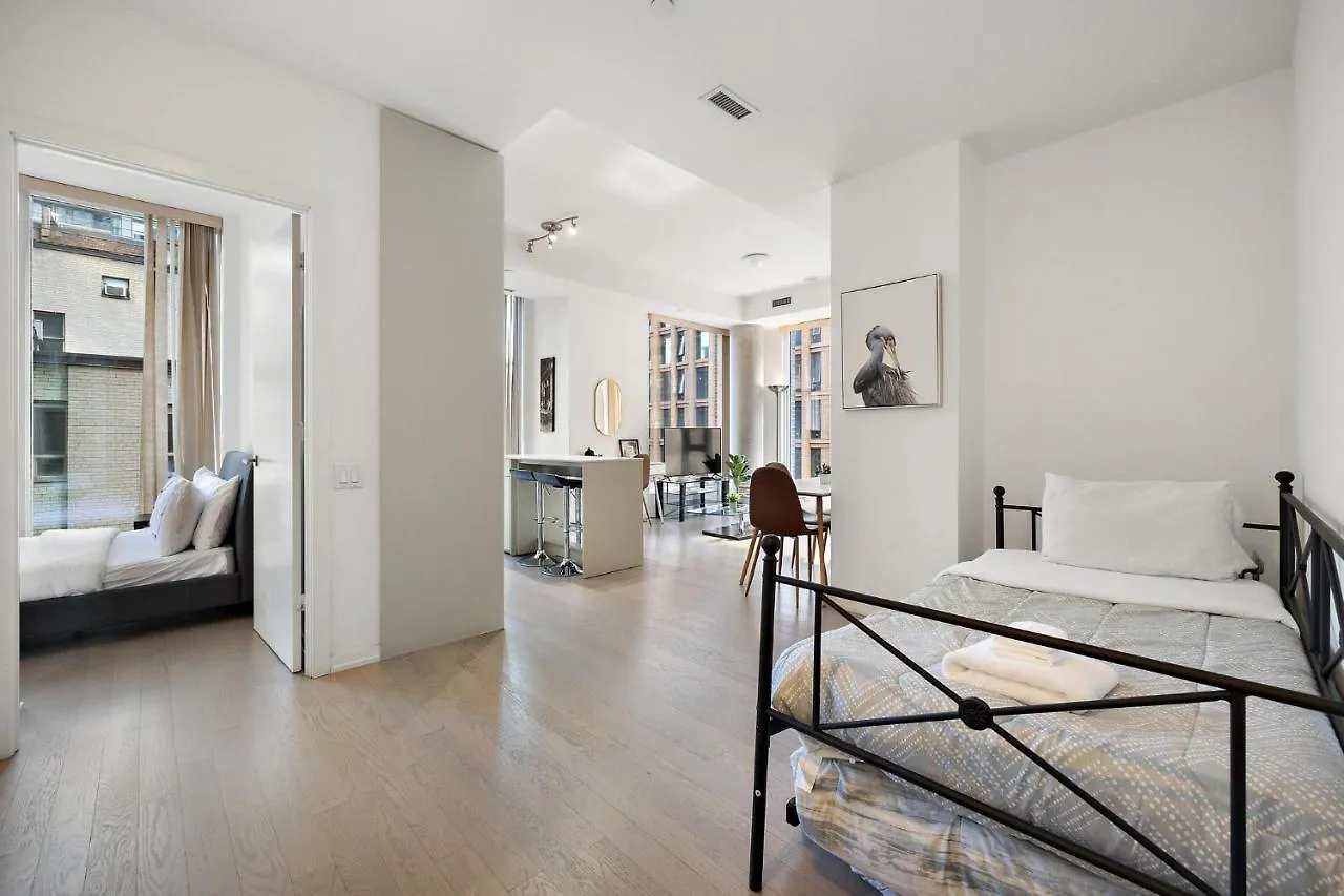 Apartment Trendy 1Bedroom Downtown Toronto Condo